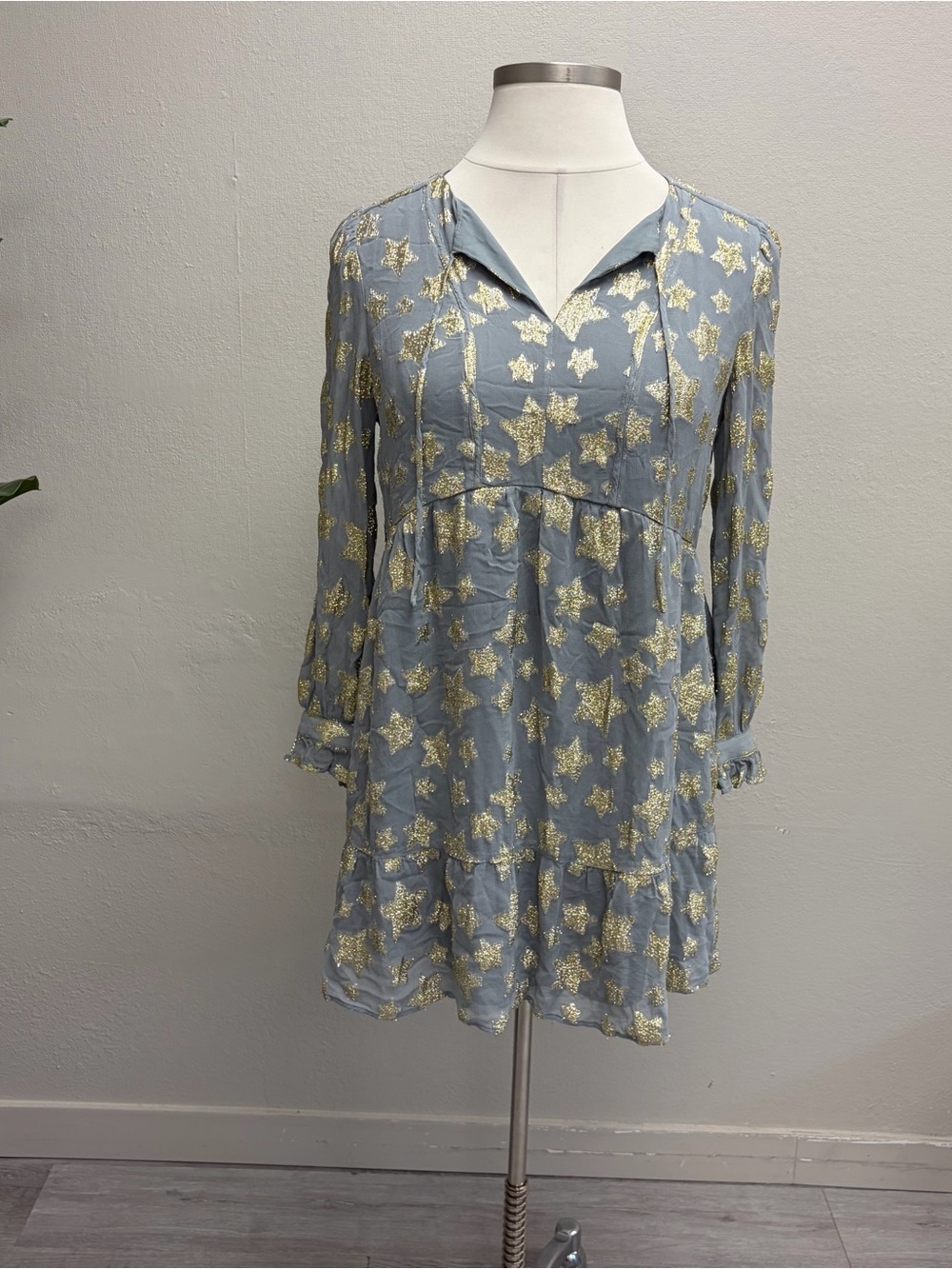 LOFT Silver/ Gray Long-Sleeve Dress with Gold Star Print